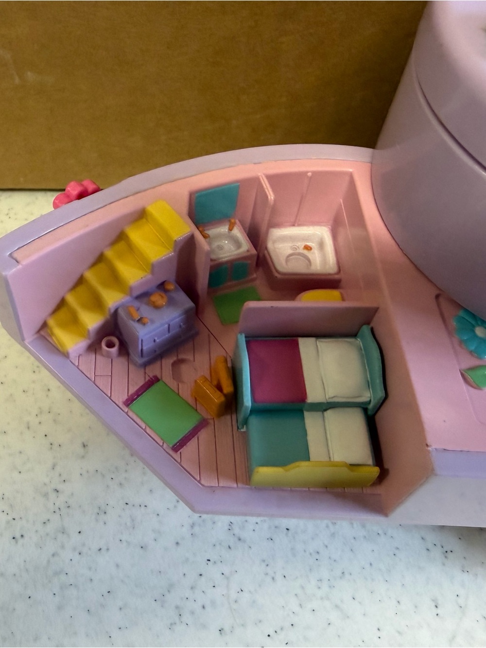 Polly Pocket Vintage 1991 PULLOUT PLAYHOUSE Jewelry Box Great Condition 3 Dolls - Picture 7 of 10